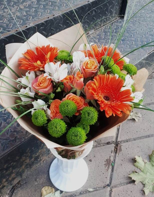 Букет цветов из: Герберы, Хризантемы, Альстромерии и Розы в Беломечетской