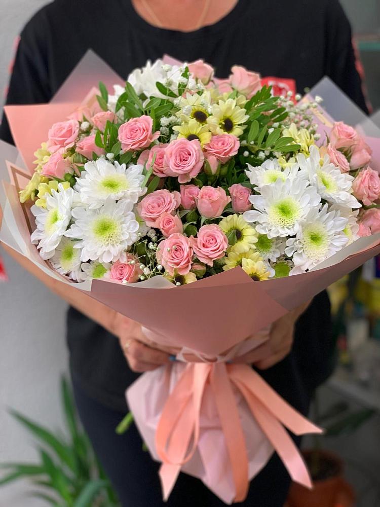 Букет цветов из: Розы и Хризантемы в Беломечетской