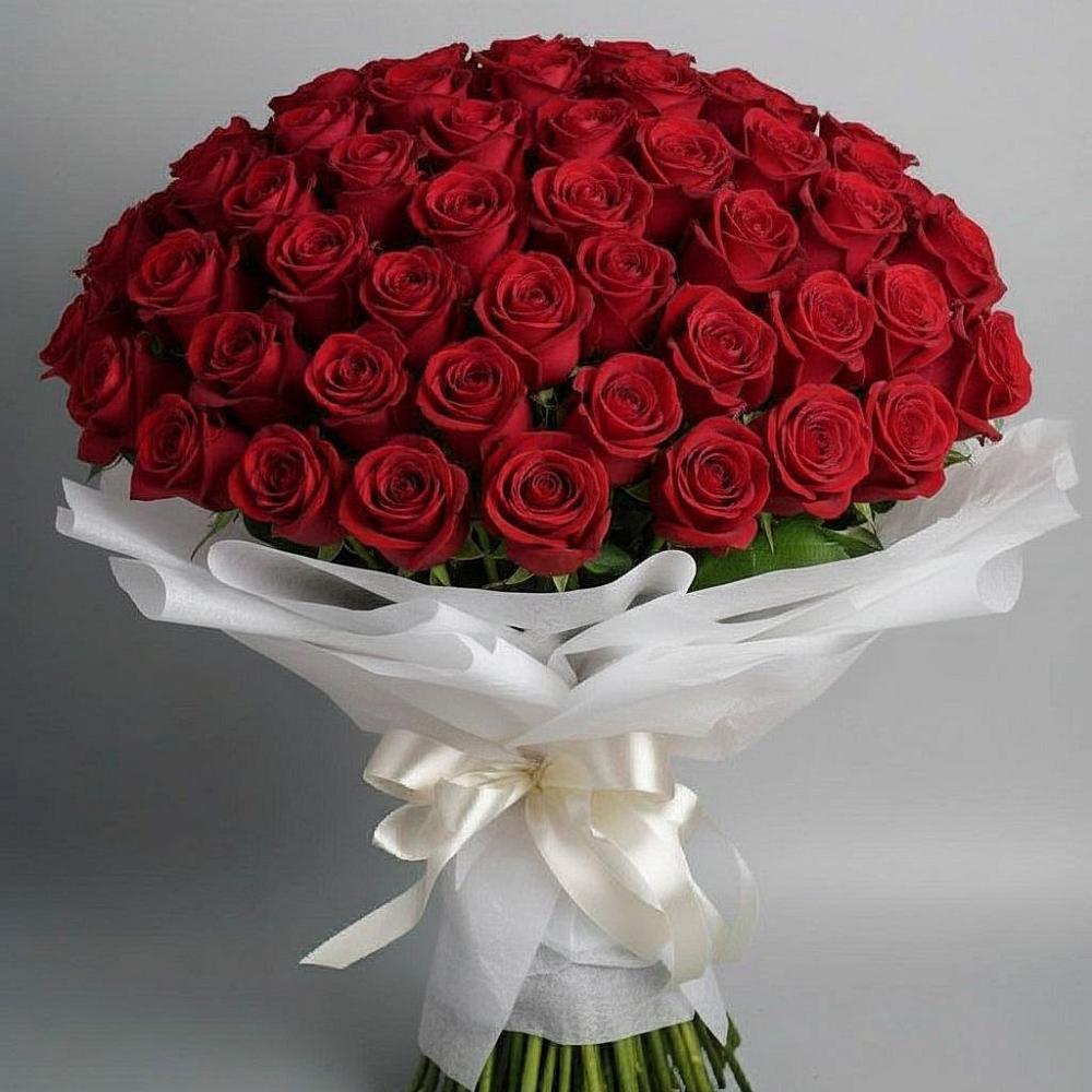 Букет 101 Красная роза Блэк Мэджик в Беломечетской