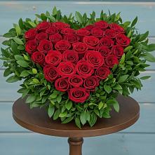 Цветочная композиция из Розы в виде сердца в Беломечетской