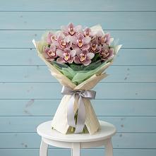 Букет цветов из:  Орхидеи и Розы в Беломечетской