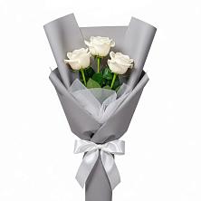 Букет 3 белые розы в Беломечетской