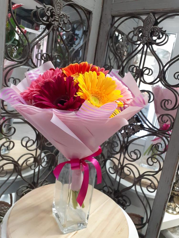 Букет цветов из: Герберы в Беломечетской