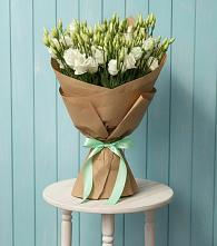 Букет цветов из:  Лизиантусы в Беломечетской