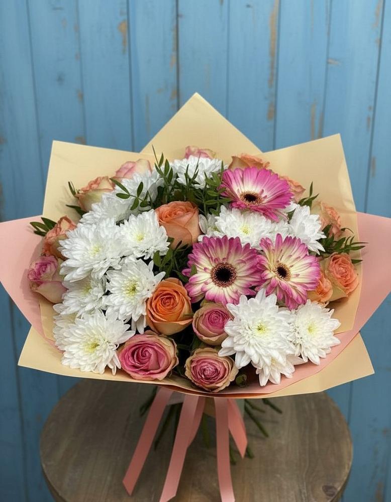Букет цветов из: Розы, Герберы и Хризантемы в Беломечетской