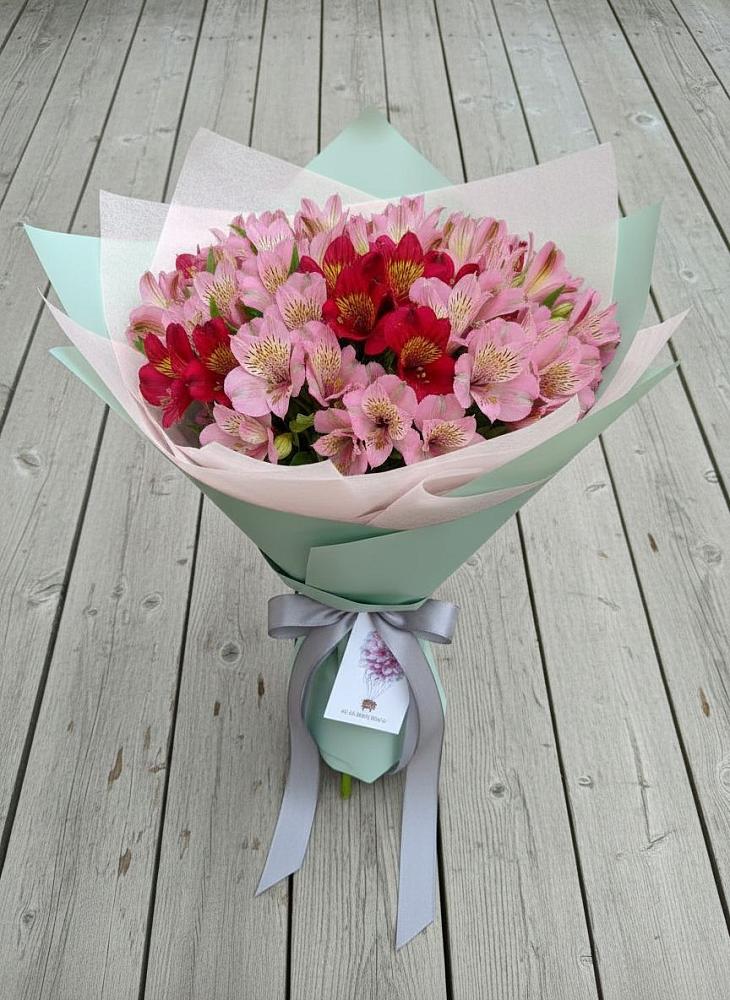 Букет цветов из: Альстромерии в Беломечетской