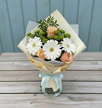 Букет цветов из:  Герберы, Розы и Хризантемы в Беломечетской