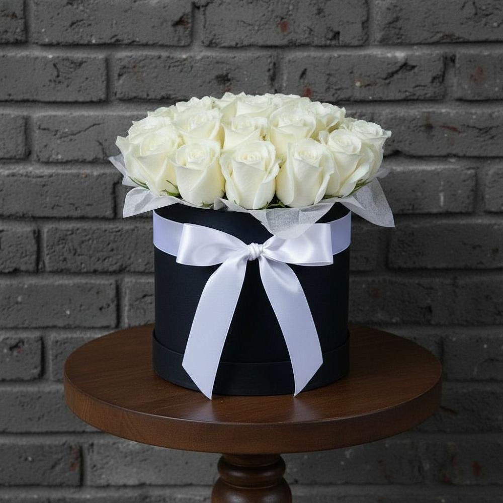 Цветочная композиция из Розы в шляпной коробке в Беломечетской