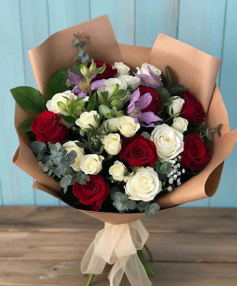 Букет цветов из: Розы и Альстромерии в Беломечетской