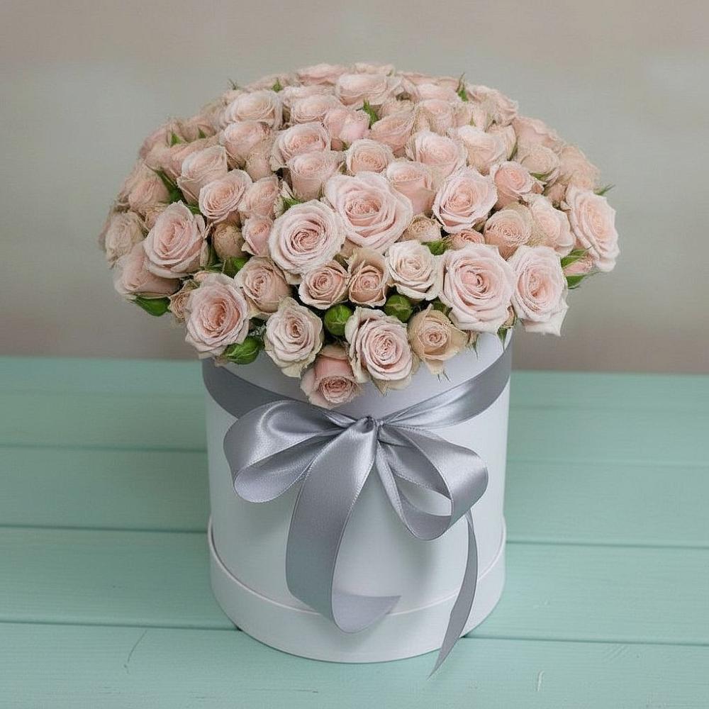 Цветочная композиция из Розы в шляпной коробке в Беломечетской